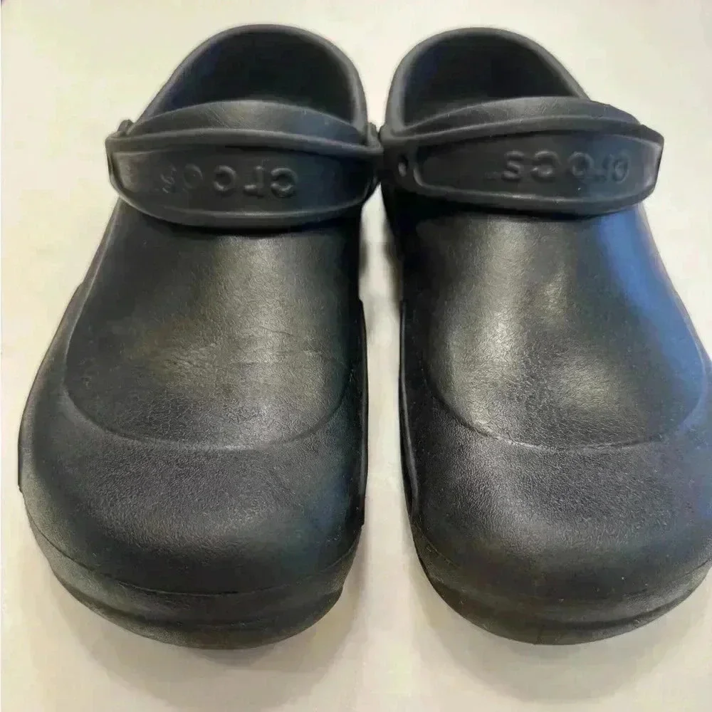Crocs men’s black slip on shoes. Ankle strap Size 13 perfect condition